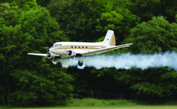 Giant DC-3 - 1/5-Scale South Florida Bug-Bomber