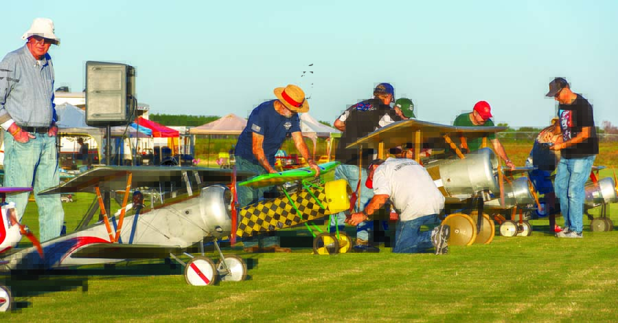 If you want to build and fly a giant-scale WW I model, you'll find valuable advice and know-how at a "Dawn Patrol" event.
