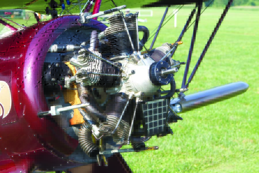 Big and impressive multi-cylinder radial engines are very popular. Most are 4-strokes but they use the same basic setups and procedures to operate. Most use a single carburetor to feed all of the cylinders.